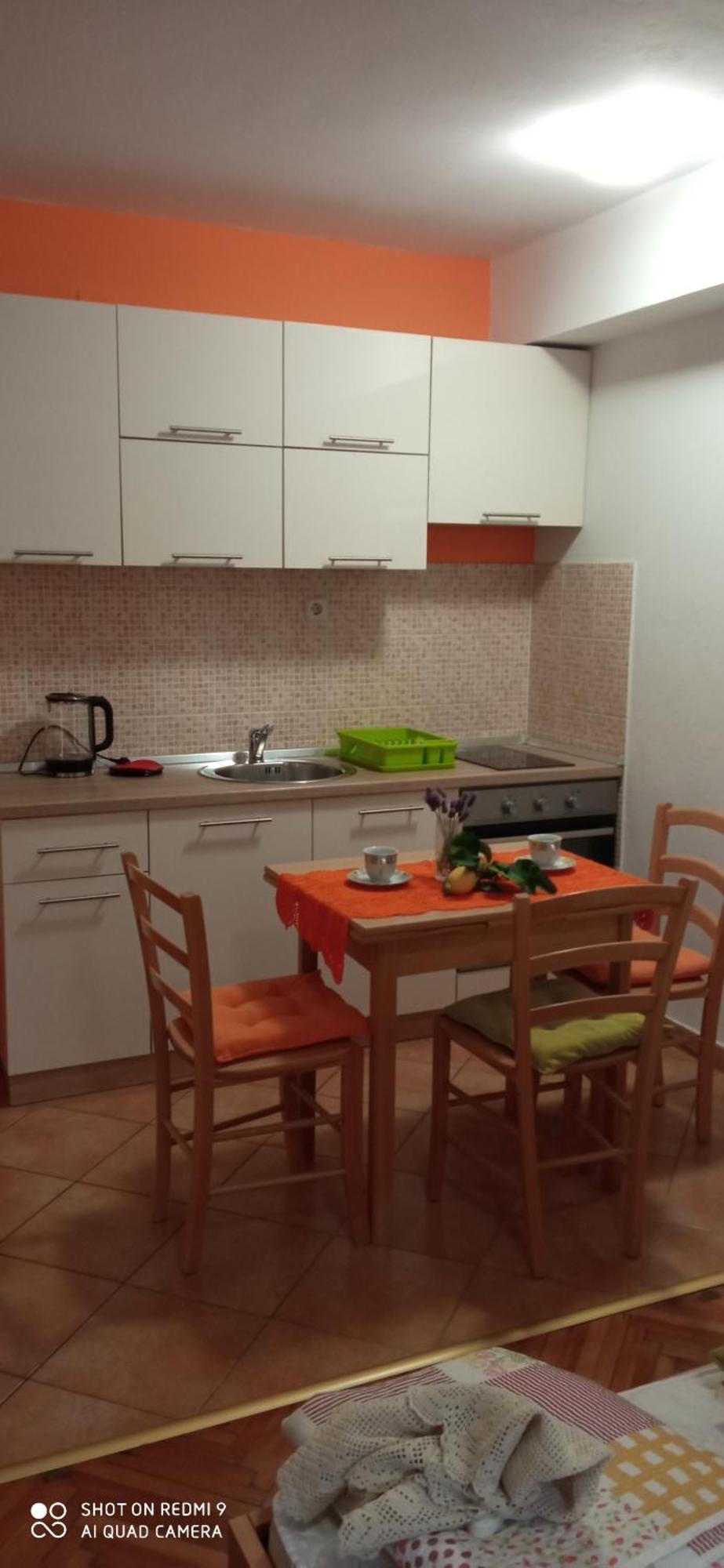 Studios Ana Mari Komiža Rum bild