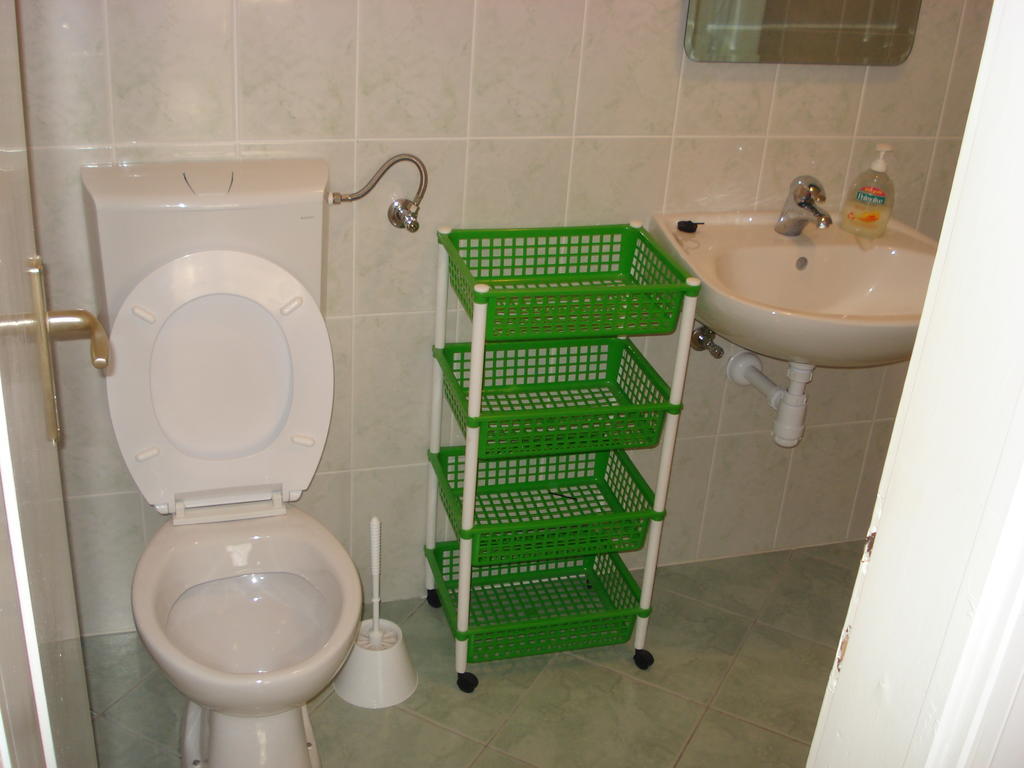 Studios Ana Mari Komiža Rum bild